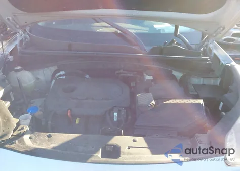 2018 Kia Sportage Lx z USA, uszkodzony, nr VIN KNDPM3AC9J7317328